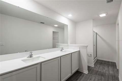 Townhouse in Poinciana, Florida 3 bedrooms, 166.76 sq.m. № 1810139 - photo 14