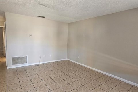 Apartamento en alquiler en DeLand, Florida, 2 dormitorios, 78.97 m2 № 1917491 - foto 3