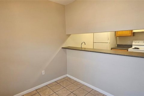 Apartamento en alquiler en DeLand, Florida, 2 dormitorios, 78.97 m2 № 1917491 - foto 9