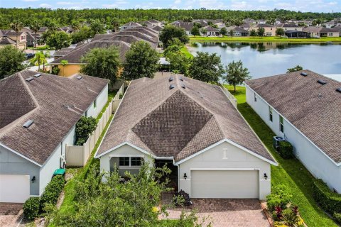 House in Orlando, Florida 4 bedrooms, 173.91 sq.m. № 1687218 - photo 3