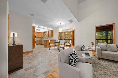 Villa ou maison à vendre à Lady Lake, Floride: 4 chambres, 371.24 m2 № 1723877 - photo 21