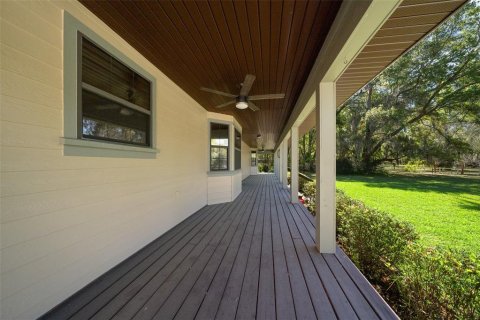 Villa ou maison à vendre à Lady Lake, Floride: 4 chambres, 371.24 m2 № 1723877 - photo 10