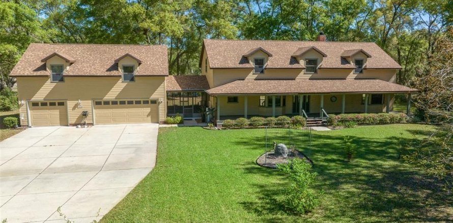Villa ou maison à Lady Lake, Floride 4 chambres, 371.24 m2 № 1723877