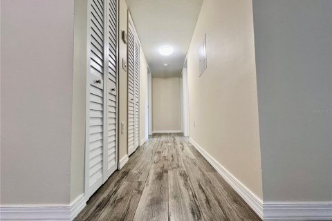 Condominio en alquiler en Palm Harbor, Florida, 2 dormitorios, 85.47 m2 № 1919170 - foto 13