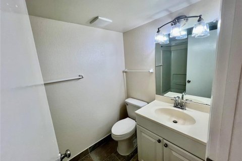 Condominio en alquiler en Palm Harbor, Florida, 2 dormitorios, 85.47 m2 № 1919170 - foto 19