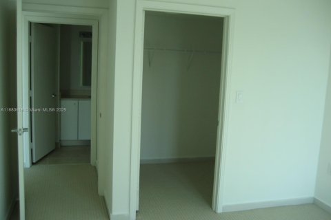 Купить кондоминиум в Майами, Флорида 1 спальня, 74.04м2, № 1924548 - фото 8