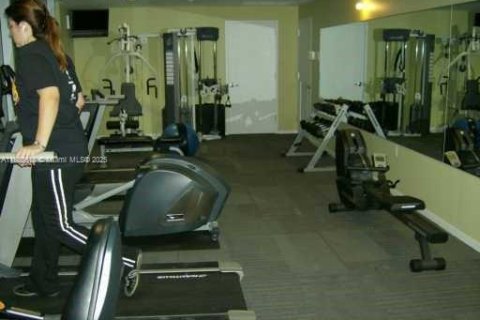 Купить кондоминиум в Майами, Флорида 1 спальня, 74.04м2, № 1924548 - фото 14