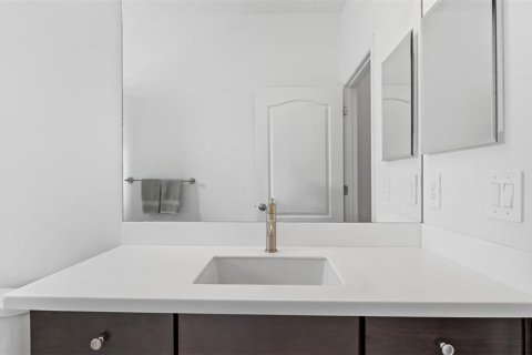 Casa en venta en Sarasota, Florida, 3 dormitorios, 191.94 m2 № 1740979 - foto 24