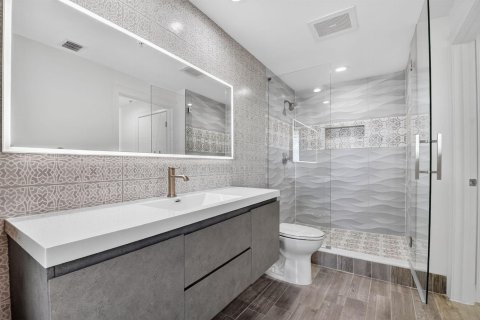 Condo in West Palm Beach, Florida, 1 bedroom  № 2082037 - photo 19