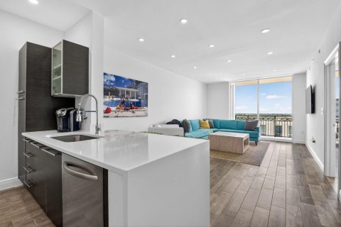 Condo in West Palm Beach, Florida, 1 bedroom № 2082037