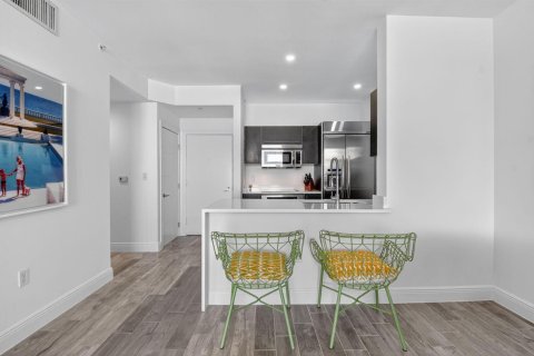 Condo in West Palm Beach, Florida, 1 bedroom  № 2082037 - photo 9