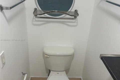 Immobilier commercial à louer à Miami, Floride: 1 chambre № 1976960 - photo 7