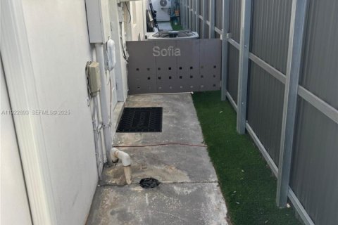 Immobilier commercial à louer à Miami, Floride: 1 chambre № 1976960 - photo 9