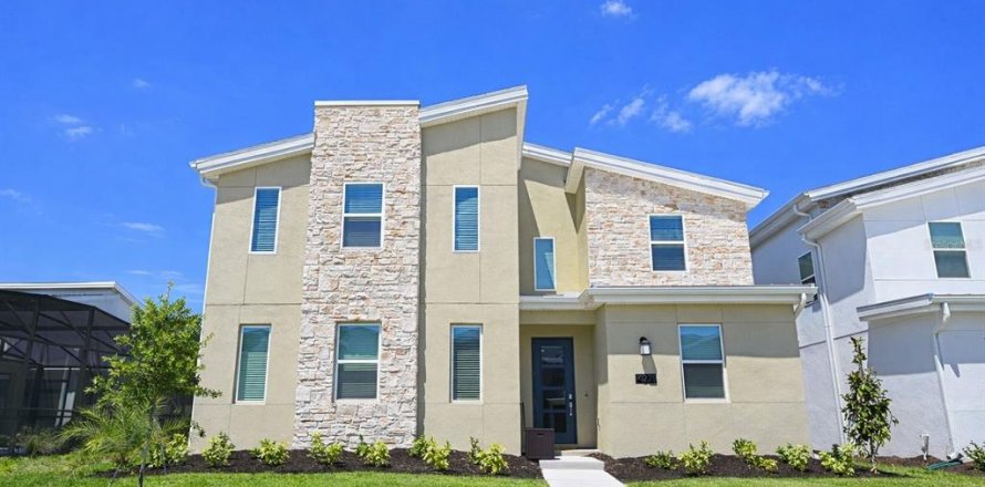 House in STOREY LAKE in Kissimmee, Florida 8 bedrooms, 398.46 sq.m. № 2166737