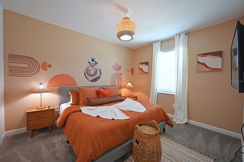 House in STOREY LAKE in Kissimmee, Florida 8 bedrooms, 398.46 sq.m. № 2166737 - photo 6