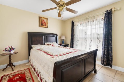Villa ou maison à vendre à Clewiston, Floride: 4 chambres, 181.53 m2 № 2432473 - photo 20