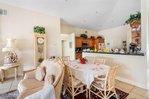 Villa ou maison à vendre à Clewiston, Floride: 4 chambres, 181.53 m2 № 2432473 - photo 12