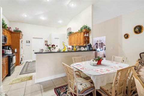 Villa ou maison à vendre à Clewiston, Floride: 4 chambres, 181.53 m2 № 2432473 - photo 28