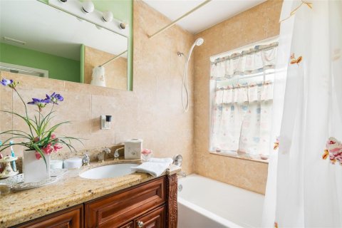 Villa ou maison à vendre à Clewiston, Floride: 4 chambres, 181.53 m2 № 2432473 - photo 16