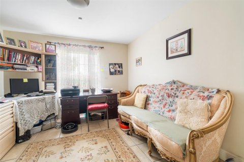 Villa ou maison à vendre à Clewiston, Floride: 4 chambres, 181.53 m2 № 2432473 - photo 10
