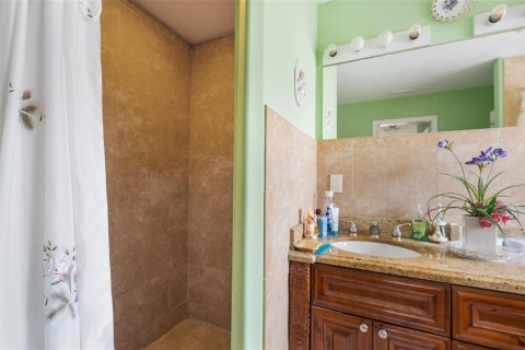 Villa ou maison à vendre à Clewiston, Floride: 4 chambres, 181.53 m2 № 2432473 - photo 17