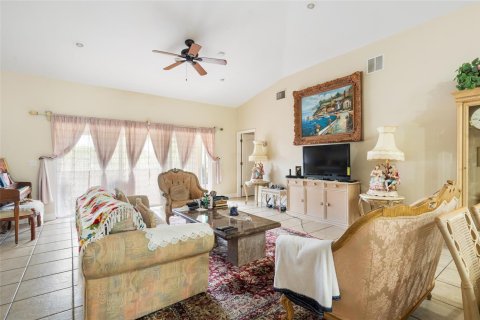 Villa ou maison à vendre à Clewiston, Floride: 4 chambres, 181.53 m2 № 2432473 - photo 29