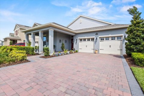 House in Winter Garden, Florida 4 bedrooms, 195.65 sq.m. № 1777357 - photo 2