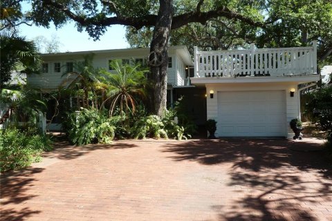 Villa ou maison à Tampa, Floride 3 chambres, 200.67 m2 № 2208028