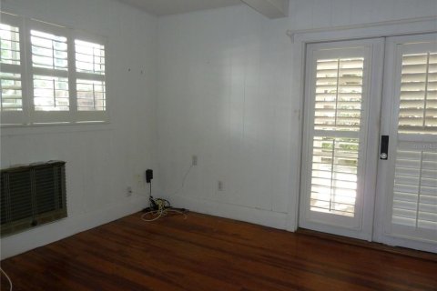 Villa ou maison à vendre à Tampa, Floride: 3 chambres, 200.67 m2 № 2208028 - photo 12