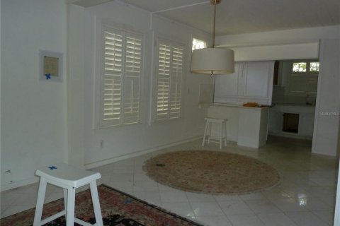 Villa ou maison à vendre à Tampa, Floride: 3 chambres, 200.67 m2 № 2208028 - photo 6