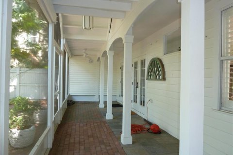 Villa ou maison à vendre à Tampa, Floride: 3 chambres, 200.67 m2 № 2208028 - photo 3