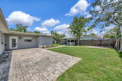 House in Tampa, Florida 3 bedrooms, 130.62 sq.m. № 1801601 - photo 18