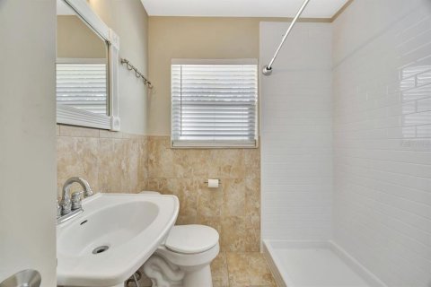 House in Tampa, Florida 3 bedrooms, 130.62 sq.m. № 1801601 - photo 16