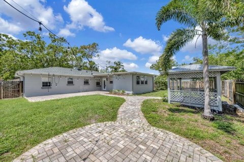 Casa en venta en Tampa, Florida, 3 dormitorios, 130.62 m2 № 1801601 - foto 26