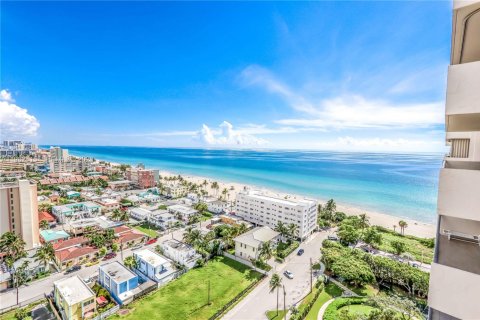 Купить кондоминиум в Холливуд, Флорида 2 спальни, 154.22м2, № 2049189 - фото 9