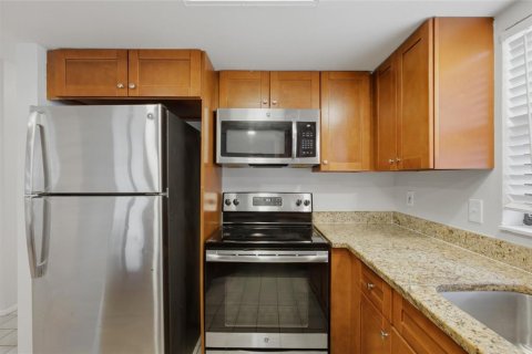 Casa en venta en Spring Hill, Florida, 3 dormitorios, 165.37 m2 № 2286913 - foto 9