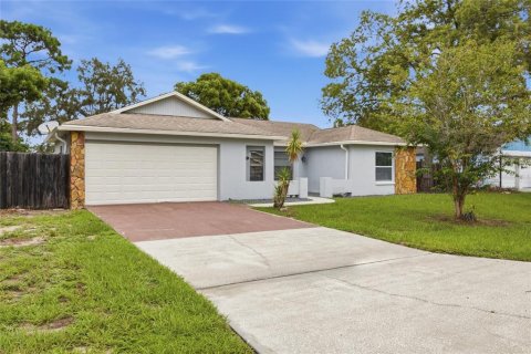 Casa en venta en Spring Hill, Florida, 3 dormitorios, 165.37 m2 № 2286913 - foto 2