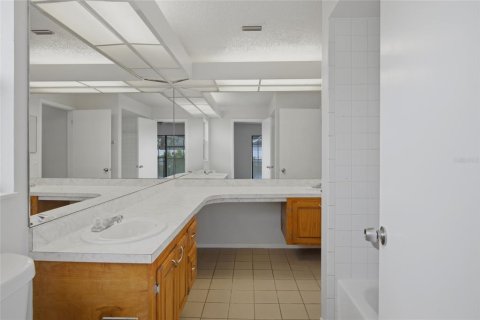 Casa en venta en Spring Hill, Florida, 3 dormitorios, 165.37 m2 № 2286913 - foto 14