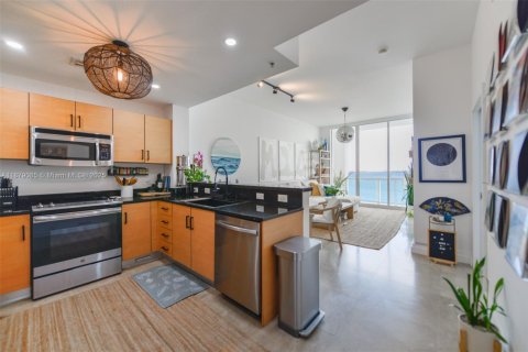 Купить кондоминиум в Майами, Флорида 1 спальня, 88.26м2, № 1928756 - фото 7