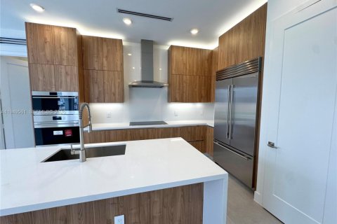 Снять в аренду виллу или дом в Майами, Флорида 5 спален, № 2005210 - фото 29