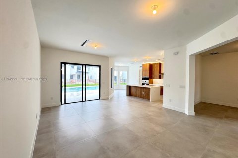 Снять в аренду виллу или дом в Майами, Флорида 5 спален, № 2005210 - фото 14