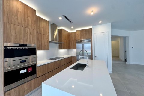 Снять в аренду виллу или дом в Майами, Флорида 5 спален, № 2005210 - фото 25