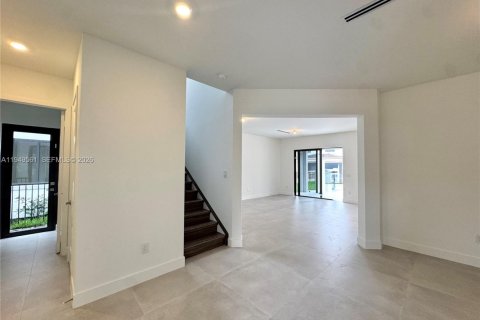 Снять в аренду виллу или дом в Майами, Флорида 5 спален, № 2005210 - фото 3