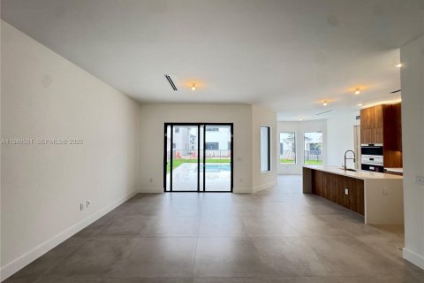 Снять в аренду виллу или дом в Майами, Флорида 5 спален, № 2005210 - фото 15