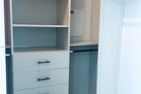 Снять в аренду кондоминиум в Майами, Флорида 2 спальни, 93.46м2, № 1991785 - фото 18