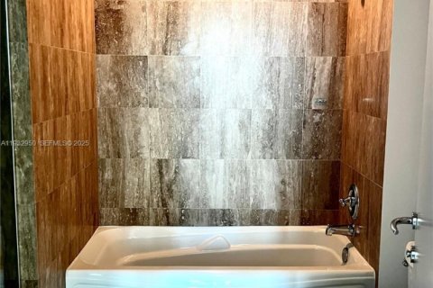 Снять в аренду кондоминиум в Майами, Флорида 2 спальни, 93.46м2, № 1991785 - фото 12