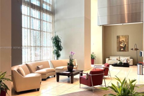 Снять в аренду кондоминиум в Майами, Флорида 2 спальни, 93.46м2, № 1991785 - фото 22