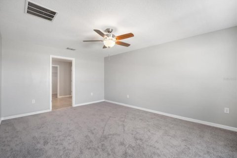House in BELMONT in Ruskin, Florida 4 bedrooms, 179.77 sq.m. № 1829099 - photo 14