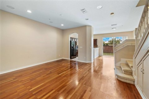 Adosado en venta en Orlando, Florida, 3 dormitorios, 151.71 m2 № 2101558 - foto 3