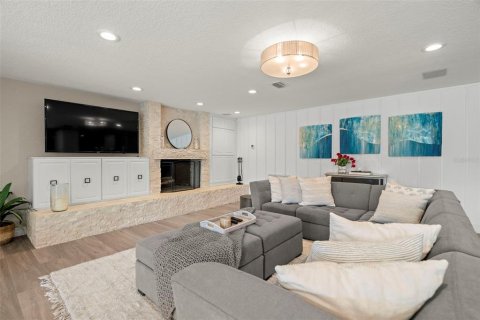 House in Clearwater, Florida 4 bedrooms, 332.31 sq.m. № 1849604 - photo 10